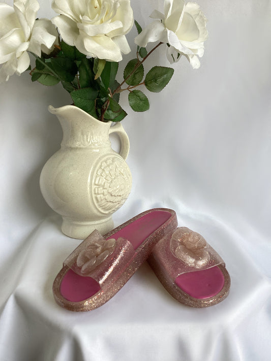 PhoenixLuxe Luxury Consign Hub Kate Spade Pink Clear Glitter Slides with Rosette Detail