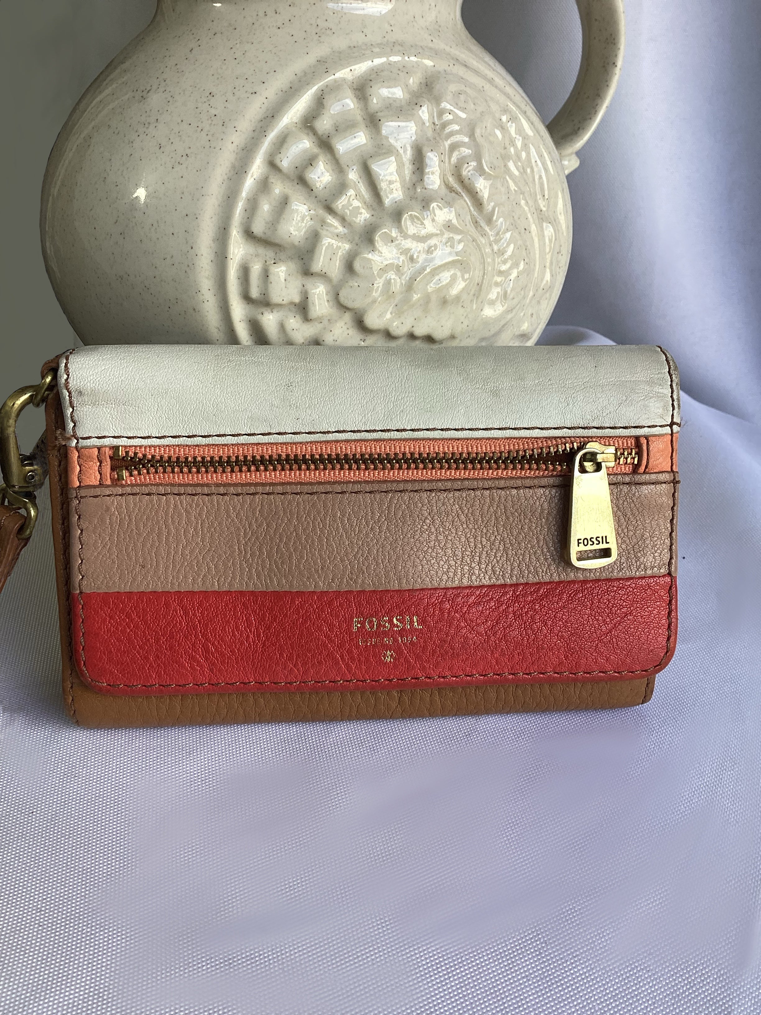 Fossil Red/Tan/Cream Leather Wristlet Wallet – PhoenixLuxe