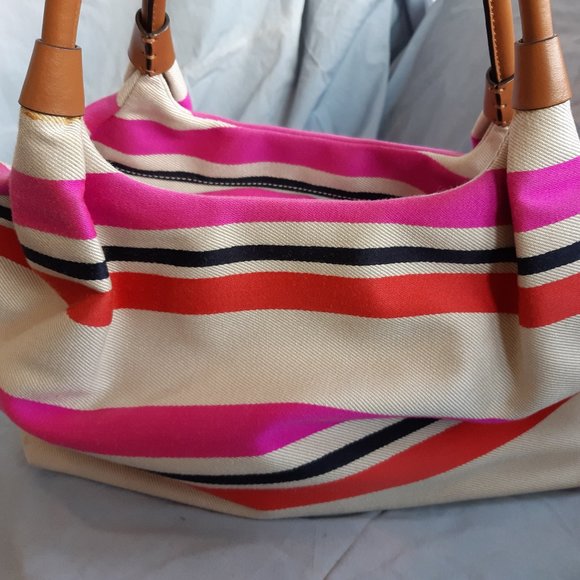 Kate Spade striped purse🦓 This purse has the... - Depop